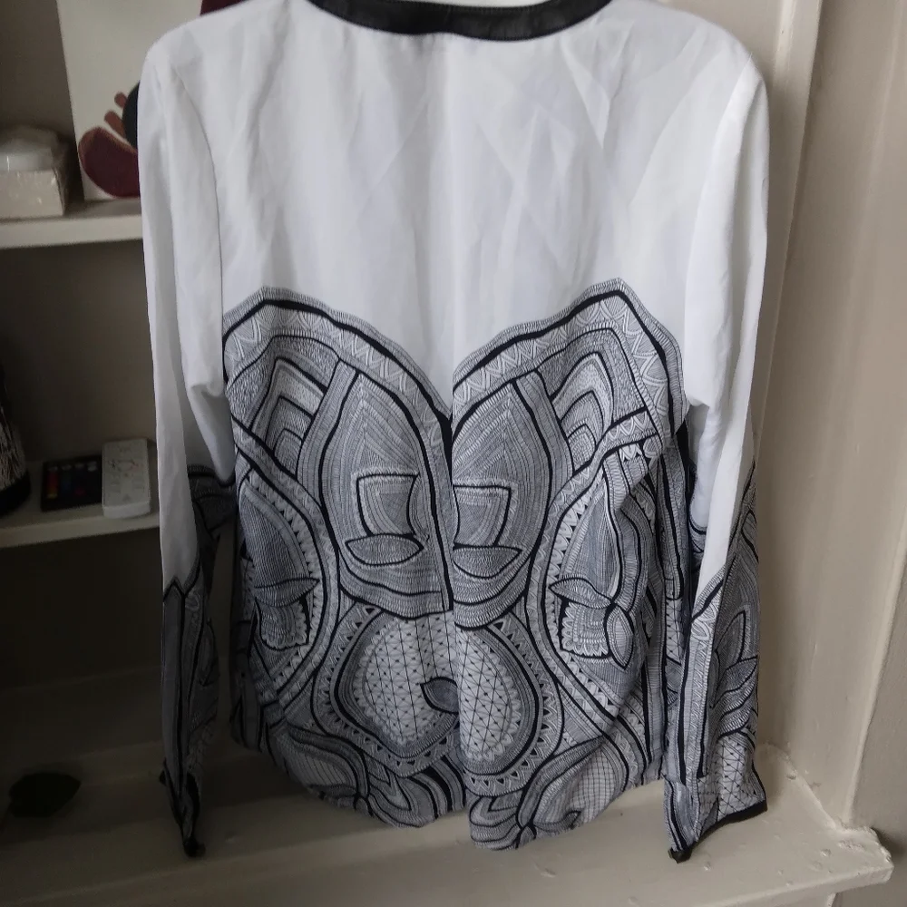 Top - Picture 3 of 3